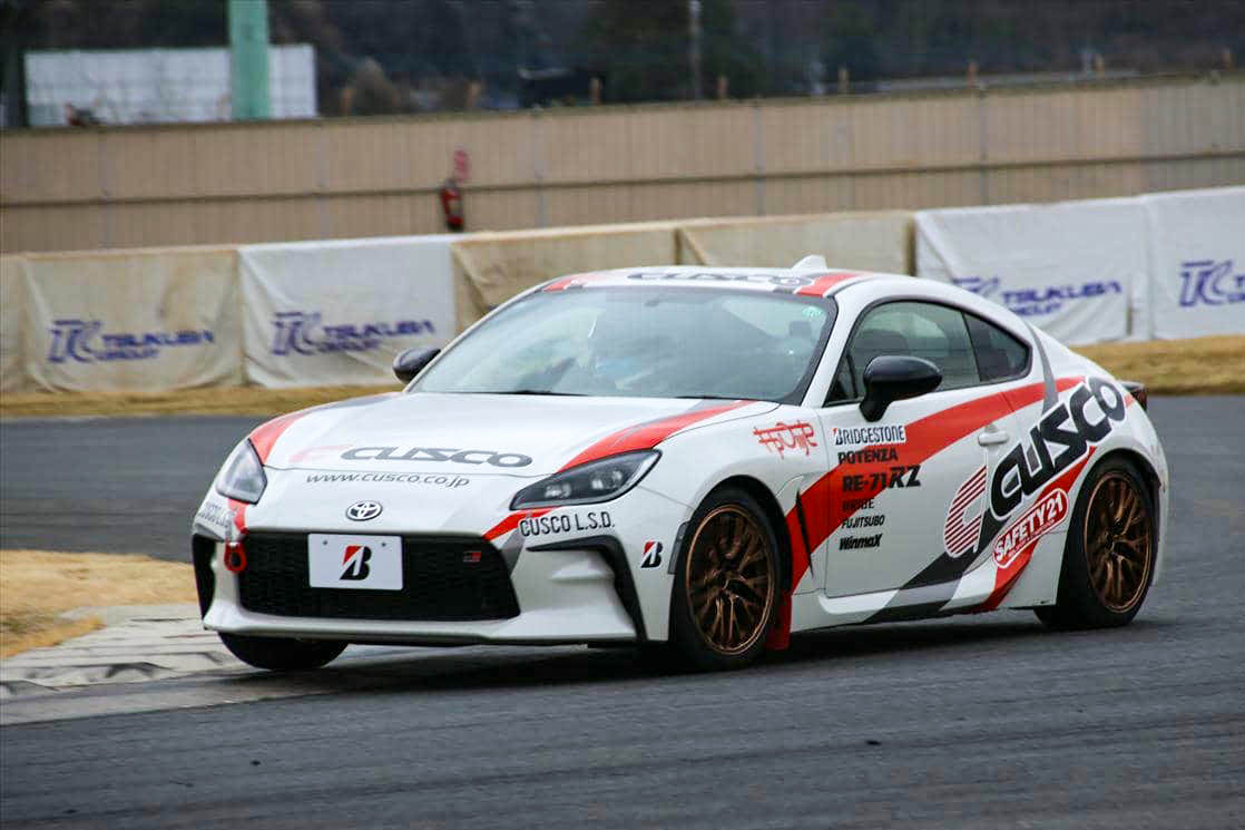 【試乗】ただ速いだけじゃない。走りを学べる次世代ポテンザ「RE-71 RZ」＆「RE-005」をGR86で限界テスト