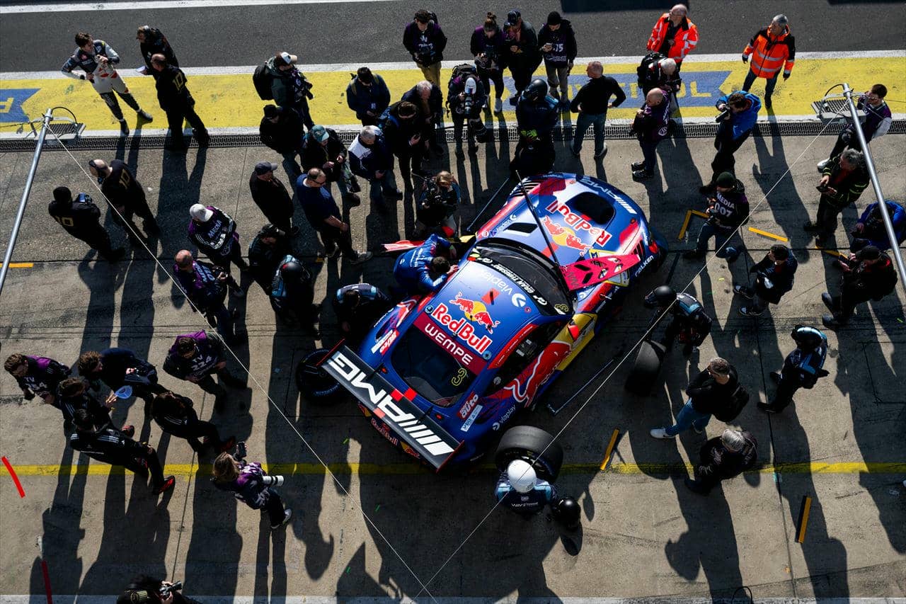 現役F1王者フェルスタッペンを「抜いた」日。彼がニュルブルクリンクの過酷なローカル戦に挑む本当の理由【木下隆之コラム】《LE VOLANT LAB》