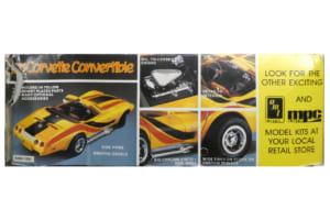 MPC製1/25スケール・プラモデル「75コルベット・コンバーチブル」