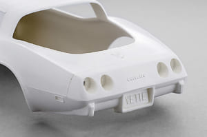 MPC製1/25スケール・プラモデル「25thアニバーサリー・コルベット・スペシャルエディション」