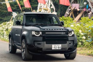 なぜディフェンダーは苗場を目指すのか？ 「フジロック’26」サポート決定に見る、英国製本格オフローダーの哲学