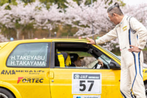 SAGA RALLY：「勝手に2輪駆動クラス」2位でLEG1をフィニッシュ。