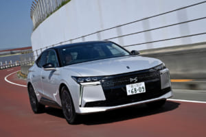 【試乗】まるでシャネルのN°5？ 新型DS N°4の「けしからんほどセクシー」な空間と走りの裏の顔《LE VOLANT LAB》