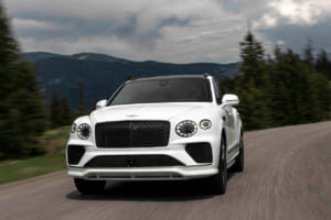 V8がW12を凌駕。650psを誇る至高のSUV、ベントレー新型「ベンテイガ スピード」日本導入