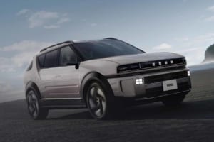 激戦コンパクトEVの大本命「インスター」と水素SUV「NEXO」！ ヒョンデの最先端ドライブを横浜で【ル・ボラン カーズミート2026横浜】