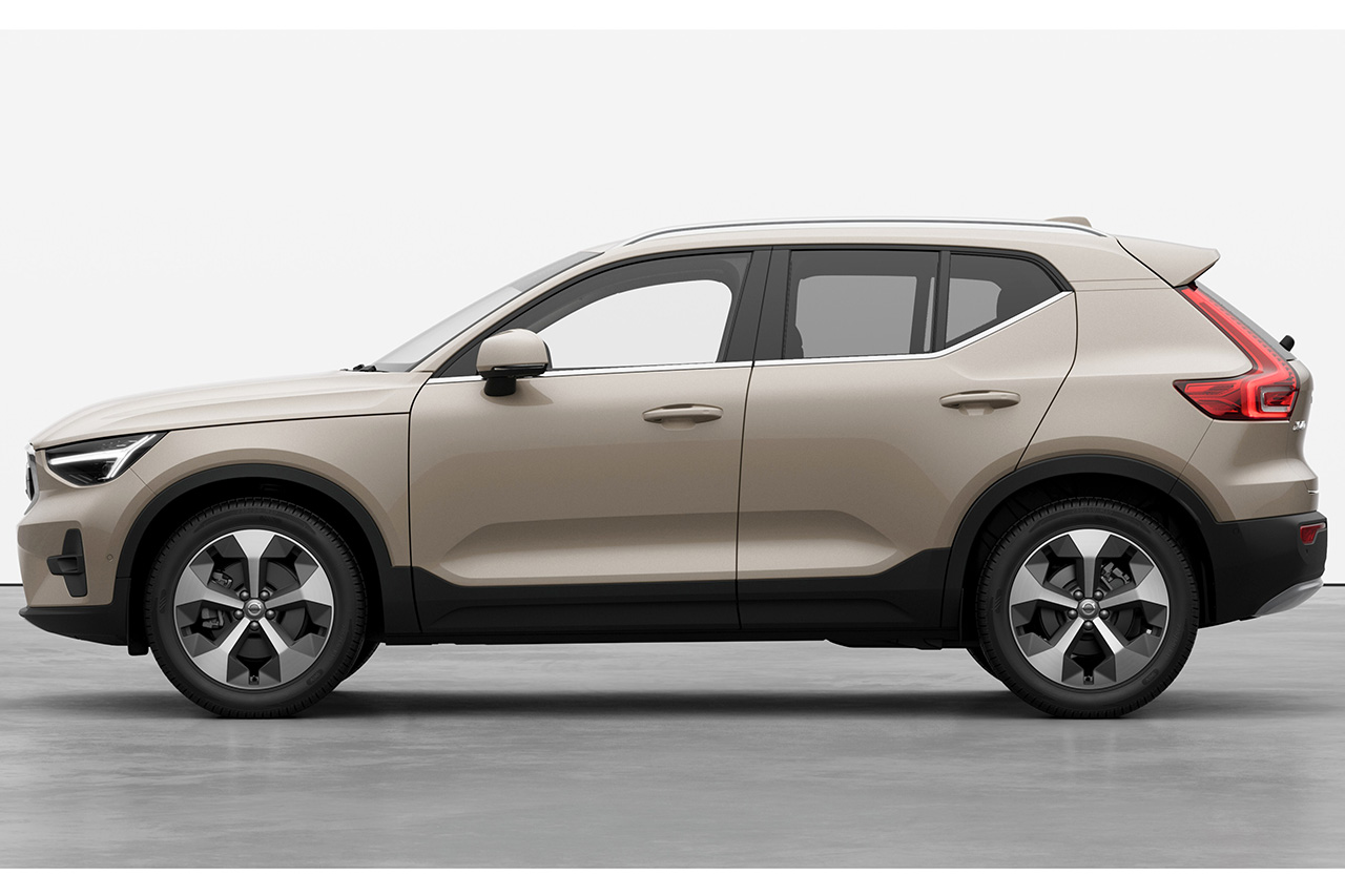 北欧の美学と光の空間。ボルボXC40最上級特別仕様「ウルトラB4 AWD