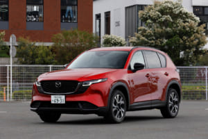 ル・ボラン カーズミート2026横浜：マツダCX-5