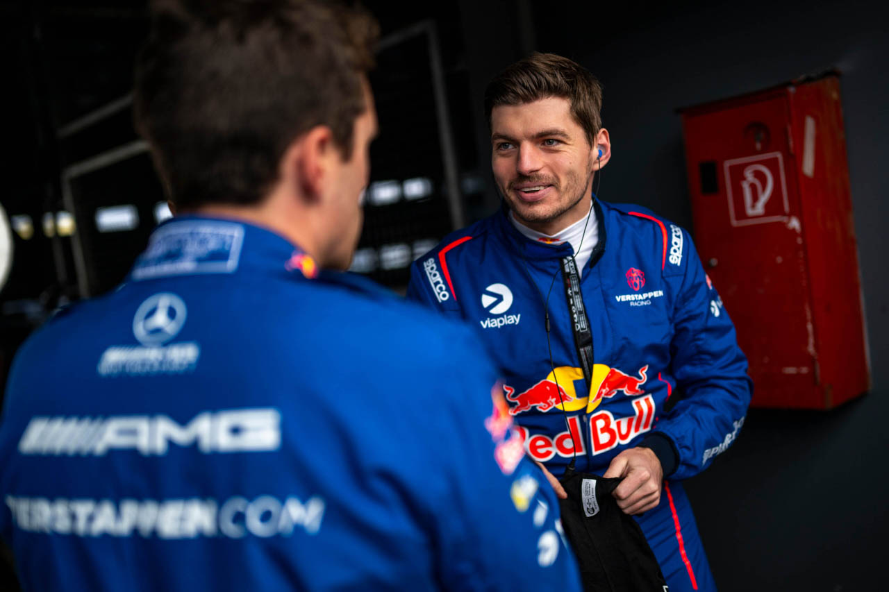 2026年のニュルブルクリンク24時間耐久レース。マックス・フェルスタッペン（右）。photo：Red Bull Content Pool