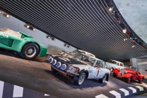 1980年、コートジボワールで開催されたバンダマラリーで500SLCが1位と2位を独占。