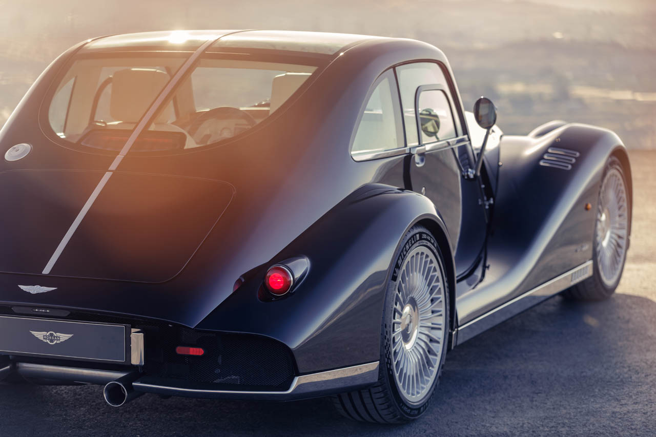 【写真96枚】一人の熱意が生んだ奇跡。モーガン×ピニンファリーナが創造した9台限定「ミッドサマー・クーペ」 - LE VOLANT WEB ...