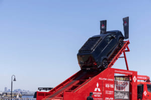 ル・ボラン カーズミート2026横浜：三菱4WD登坂体験コーナー