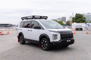 ル・ボラン カーズミート2026横浜：三菱 デリカD:5