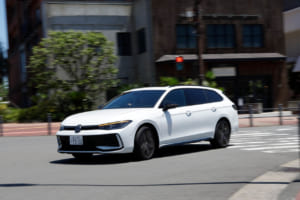 赤レンガ倉庫でファンが熱視線。SUVとワゴンの本命、VW新型ティグアン＆パサートが叶える「走りの最適解」【ル・ボラン カーズミート2026横浜】〈PR〉
