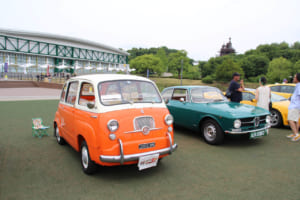 【ミラフィオーリ2026】欧州車250台が愛知に集結！ 朽ちかけた「フィアット500」を救う小さな再生プロジェクト