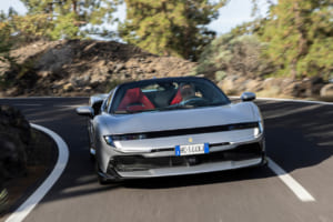 フェラーリ849テスタロッサ・スパイダーと西川 淳氏