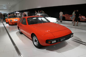 1974年に完成したプロトタイプEA425。当初は“アウディ・スポーツ”として世に出る予定だったが、同年末に計画がキャンセルされたため、ポルシェが権利を買い取り924のベースとなった。