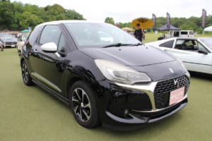 2017年式DS 3：オーナーのかなさんが、片道20分ぐらいの通勤にDS 3を使っている。