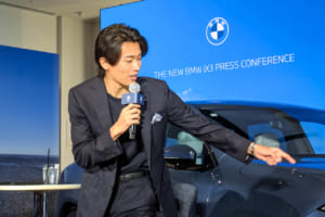 新たにBMWブランド・フレンドに就任したプロサッカー選手の中村敬斗選手