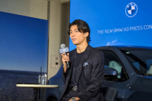 新たにBMWブランド・フレンドに就任したプロサッカー選手の中村敬斗選手