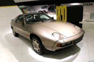 911に代わるフラッグシップとして1977年にデビューした928。専用設計のV8 SOHC、“ヴァイザッハ・アクスル”を採用したリアサスペンションなど、様々な新機軸をもつ意欲作であった。