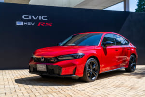 ホンダ・シビックe:HEV RS