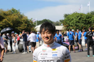 金曜に角田裕毅選手がレッドブル RB17をドライブ