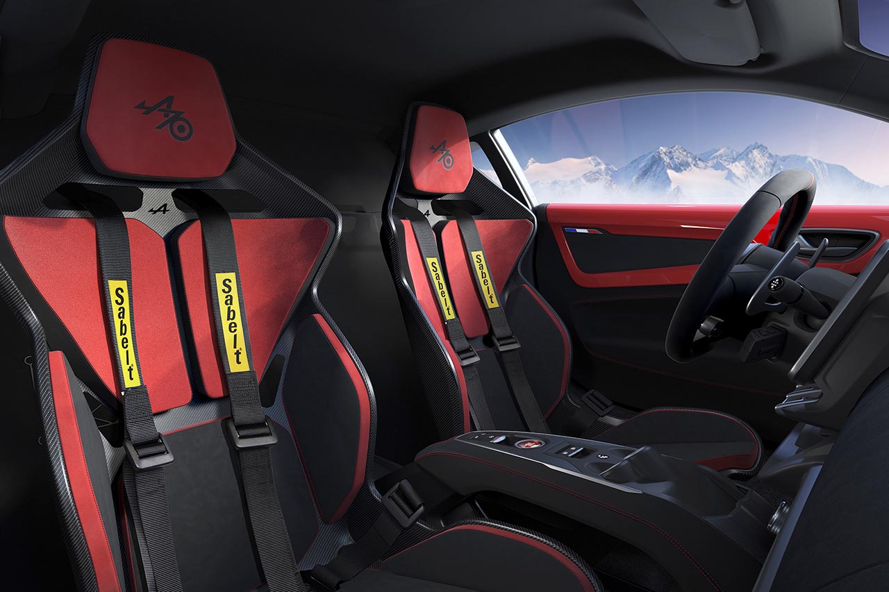 速報】国内わずか14台の限定車「アルピーヌA110 R70」は争奪戦必至