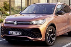 累計900万台の矜持。VWティグアン20周年記念「エディション20」、深紅の専用色と精緻な仕立てが示す熟成の極み
