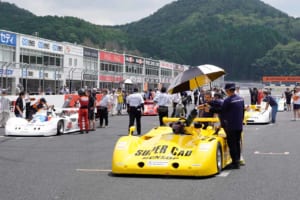 【動画あり】伝説のグラチャン堂々復活！「GCリターンズ」岡山開幕戦でマーチやローラなど往年の名車が激突