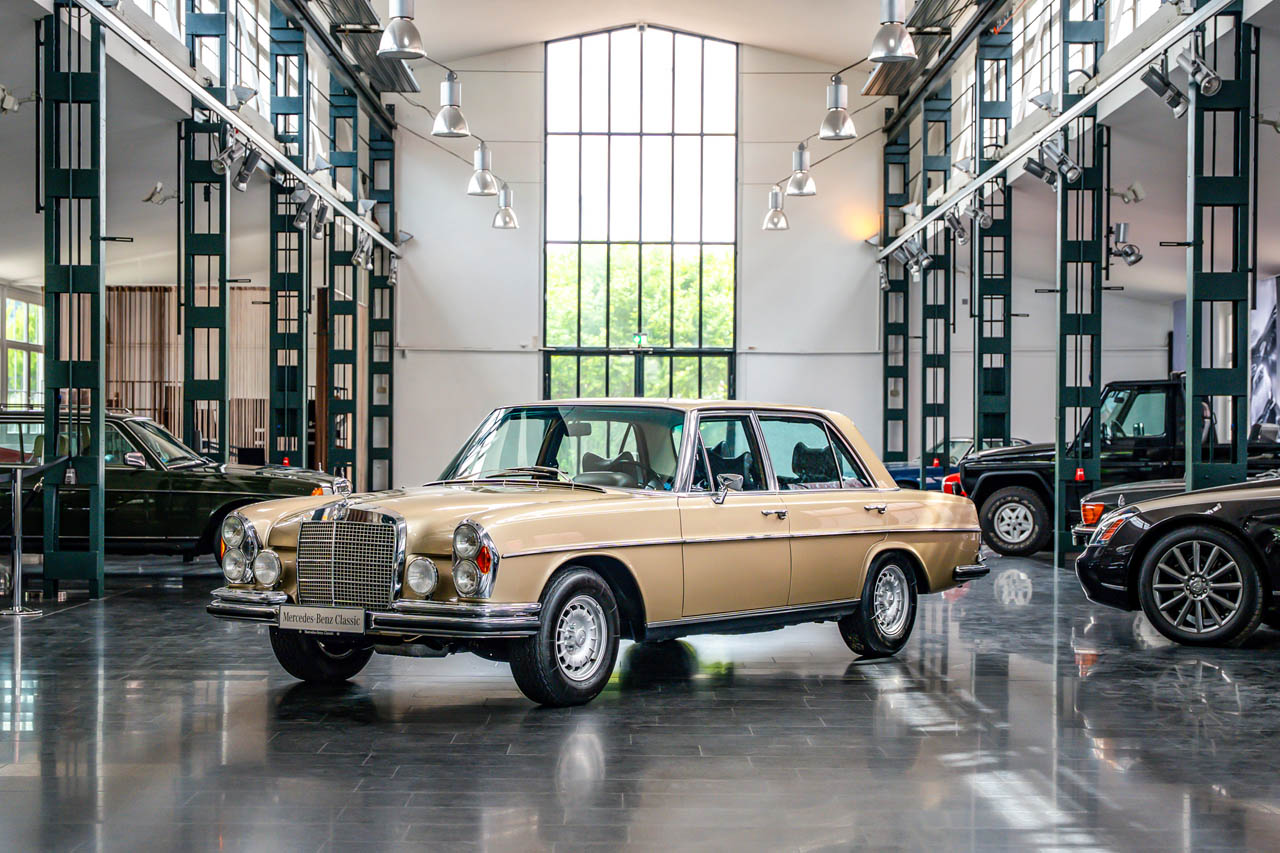 300SEL 6.3のスタイル写真。
