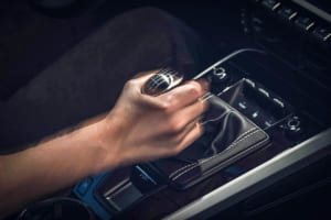 待望の6速MTとセンターロック採用。ポルシェ911カレラS（992.2）軽量化パッケージが北米限定で登場