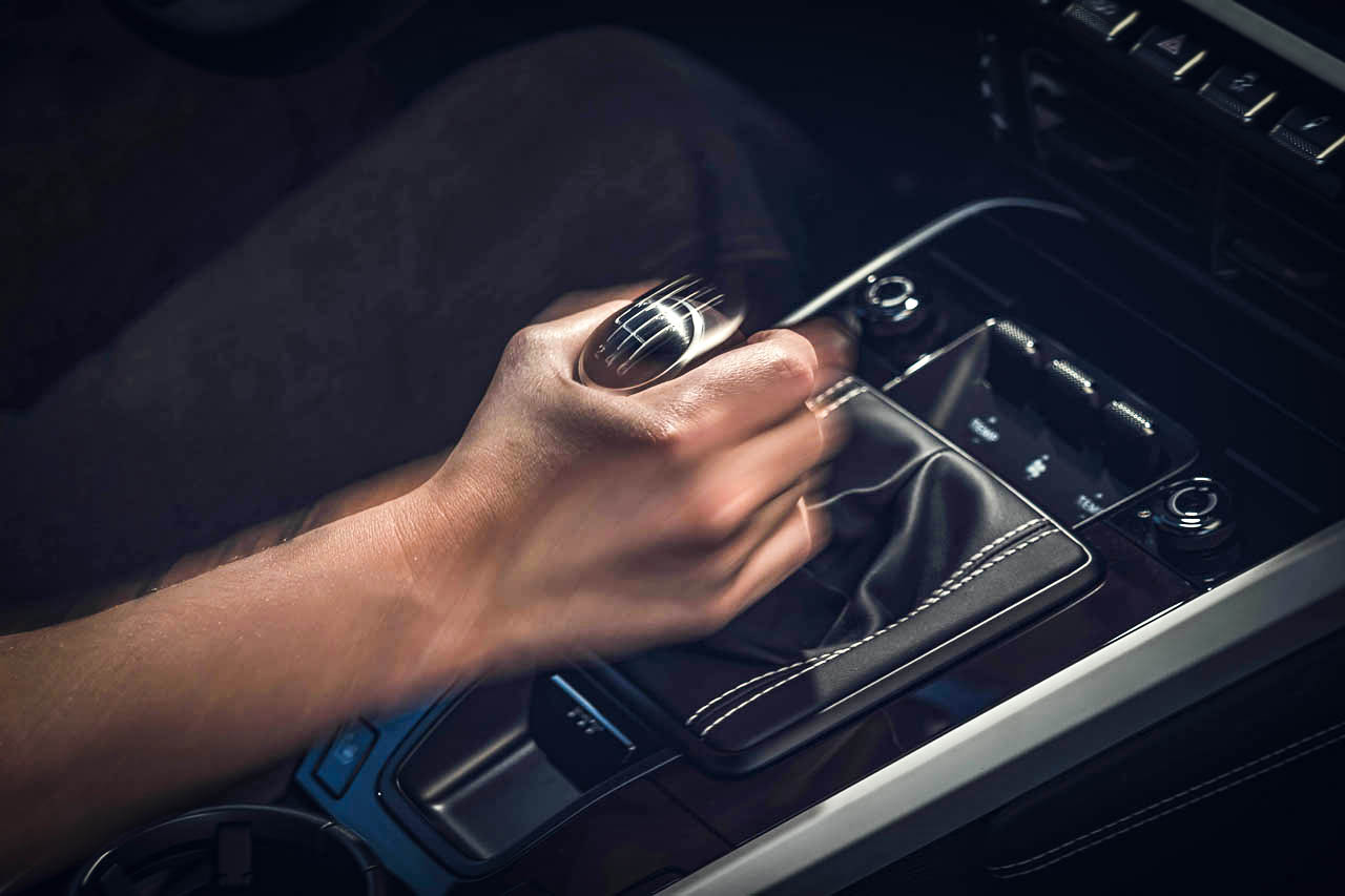 待望の6速MTとセンターロック採用。ポルシェ911カレラS（992.2）軽量化パッケージが北米限定で登場