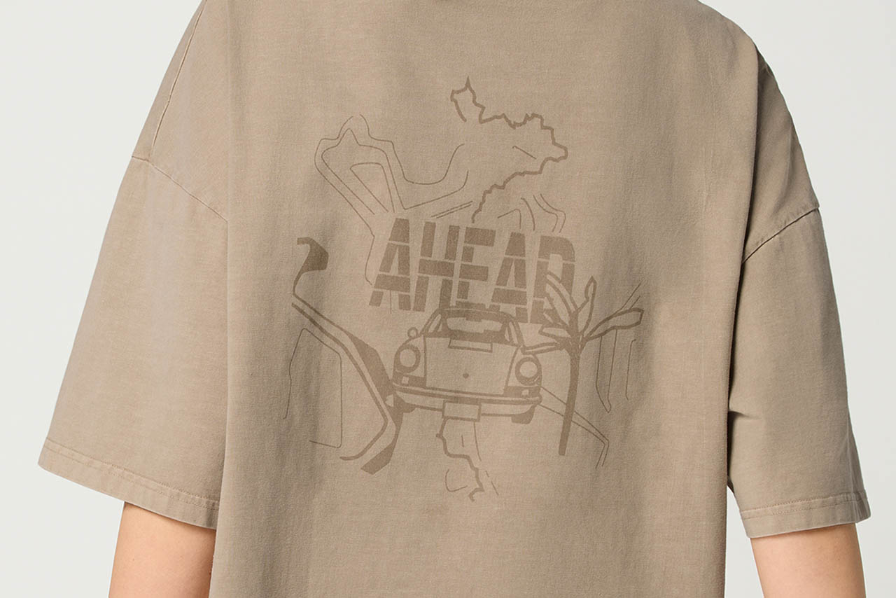 【ポルシェ】日常を冒険へ。タイの極彩色を宿す新アパレル「AHEADコレクション」