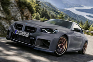 【日本限定40台】名車の系譜を継ぐFRの到達点。530psを誇る「BMW M2 CS Edition EDGE」発売
