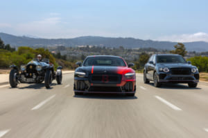 【ベントレー】深紅の新型スーパースポーツがモントレーを魅了。100年前の名車から紐解く美学の神髄