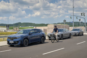 ドアリング事故を防ぐ“共生”の電子頭脳。BMW新型iX3から紐解く「ノイエ・クラッセ」の安全思想