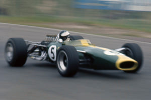 F1を変えた名機「フォードDFV」。4バルブの衝撃からレッドブルへと受け継がれる125年の挑戦