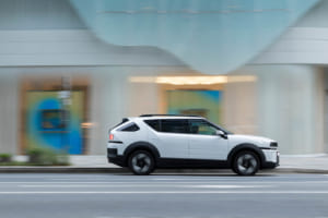 ヒョンデ NEXO:一充填走行距離1014km(Voyage/参考値)を達成し、水素電気自動車として世界最高水準を誇る。実際に横浜(神奈川県)~門司港(福岡県)の走行試験では1002kmを走破。残りの航続可能距離も134kmという検証結果をマークした。