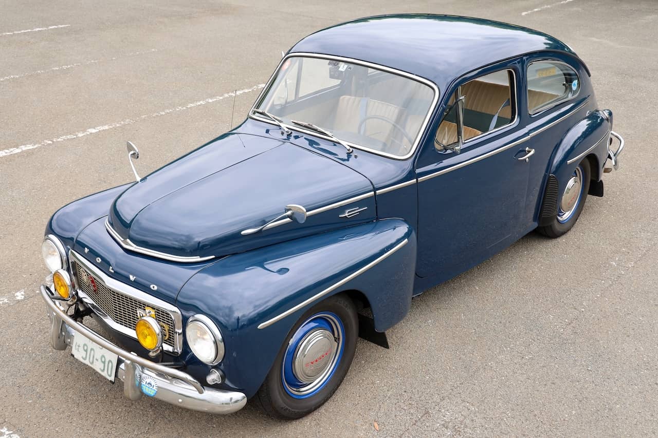 親子2代で受け継ぐ63年。1959年式「ボルボ PV544」の維持事情と、新車