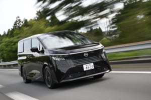 【試乗】走りは極上、では後席は？ 日産 新型エルグランドの「劇的進化と課題」をプロが本音で斬る《LE VOLANT LAB》