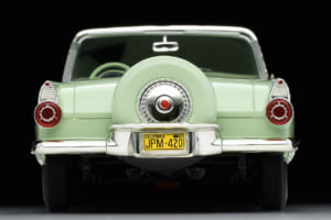 AMTアーテル製1/25スケール・プラモデル「1956フォード・サンダーバード」