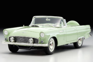 AMTアーテル製1/25スケール・プラモデル「1956フォード・サンダーバード」