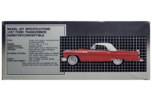 AMTアーテル製1/25スケール・プラモデル「1957フォード・サンダーバード・ハードトップ／コンバーチブル」