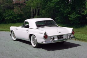 '55サンダーバード、スノーシューホワイト