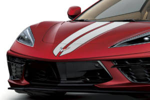 【日本限定15台】深紅の右ハンドル特装車「コルベット V8 Tourer」発売。ミッドシップが描く優雅なるGTの真髄