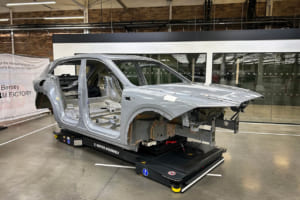 【特別公開】ベントレー初BEV「トルカル」はいかに作られるか。1日半で1台を仕上げる「ドリーム・ファクトリー」潜入記《LE VOLANT LAB》
